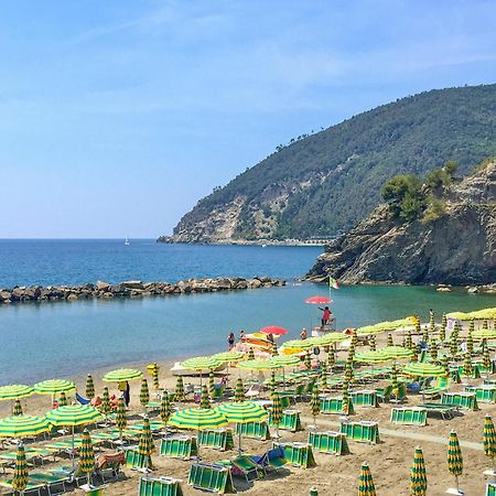 Amazing Apartment In Moneglia With House Sea View Kültér fotó
