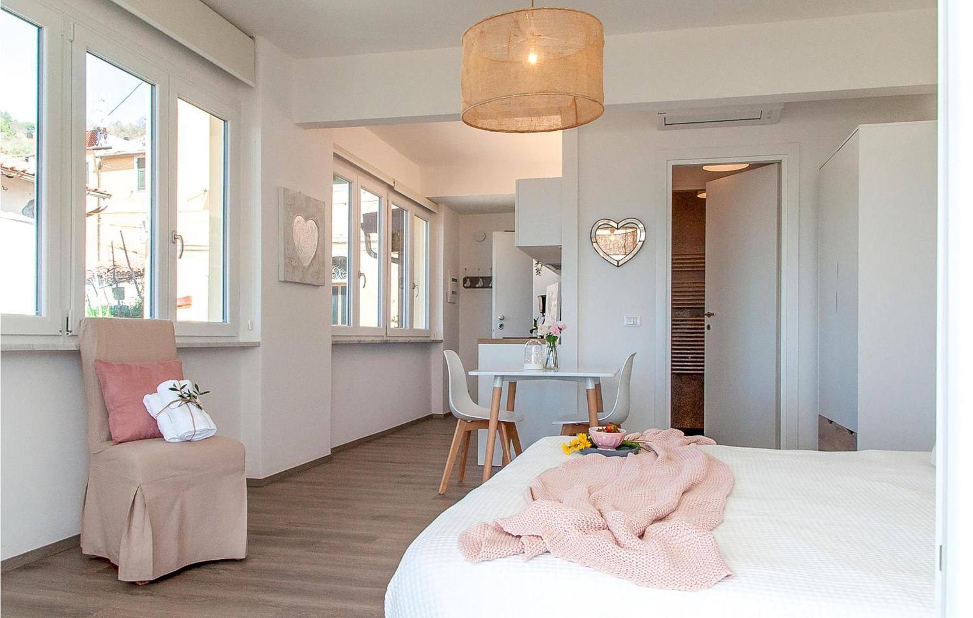 Amazing Apartment In Moneglia With House Sea View Kültér fotó